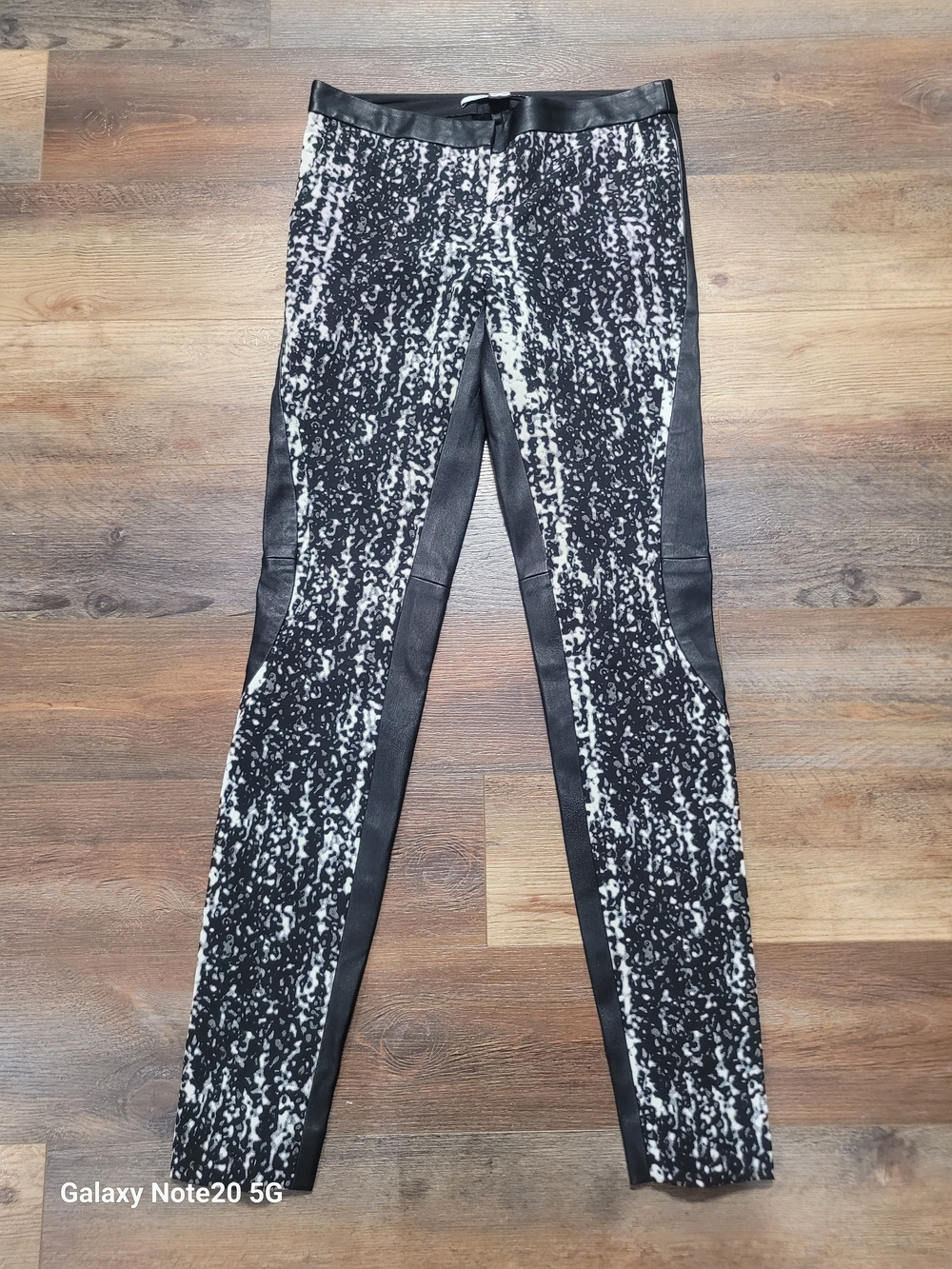 DVF Diane von Furstenberg Black & White Leather Panel Skinny Pants Size 2